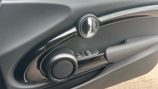 MINI Hatchback 1.5 Cooper Classic Premium 3dr Petrol Hatchback